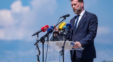 SDP: “Poručujemo nesposobnom ministru Banožiću: nećemo ti dopustiti da revidiraš povijest”