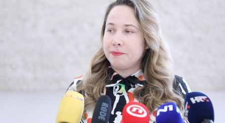 HND Mariji Selak Raspudić: “Novinari nisu zapisničari, a političari nisu urednici”