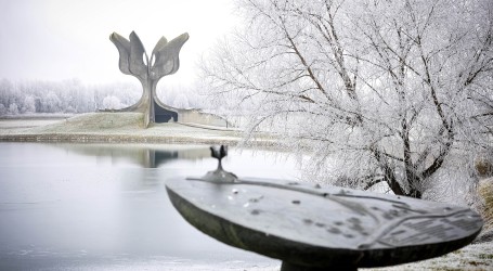 Pupovac: Vlada će načiniti akcijski plan za borbu protiv ustaštva i obnovu Spomen područja Jasenovac