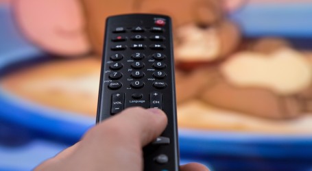 Istraživanje Sveučilišta u Cambridgeu: Manje vremena pred televizorom smanjuje rizik od srčanih bolesti