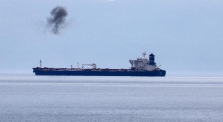 Tanker pun iranske nafte tjedan dana besciljno plovi Jadranom. Ne zna se tko je kupac