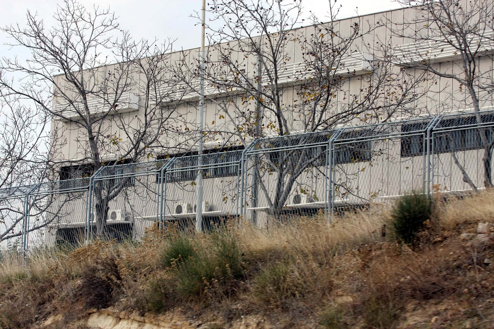 Split, 26.09.2011 - Arhivska fotografija od 14.12.2008. godine prikazuje splitski zatvor Bilice. U istranom zatvoru u Splitu preminuo je juèer rano ujutro zatvorenik T.K., izvijestila je danas uprava za zatvorski sustav, navevi da se utvrðuju okolnosti smrti. 
foto FaH/ ds