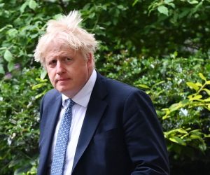 epa09974897 British Prime Minister Boris Johnson following a press conference at 10 Downing Street in London, Britain, 25 May 2022. Johnson is under pressure over 'party gate' allegations following new photographs showing him at a drinks party during lockdown.  EPA/ANDY RAIN