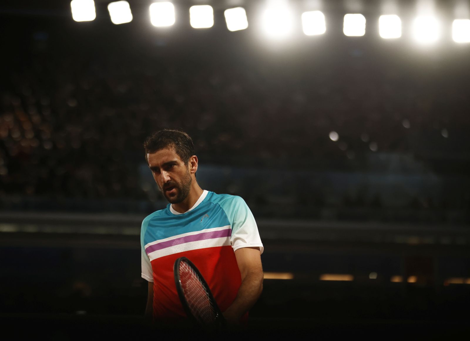 epa09986976 Marin Cilic of Croatia reacts during his match against Daniil Medvedev of Russia in their men’s fourth round match during the French Open tennis tournament at Roland Garros in Paris, France, 30 May 2022.  EPA/YOAN VALAT