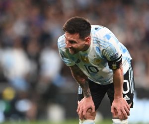 epa09990564 Lionel Messi of Argentina reacts during the Finalissima Conmebol - UEFA Cup of Champions soccer match between Italy and Argentina at Wembley in London, Britain, 01 June 2022.  EPA/ANDY RAIN