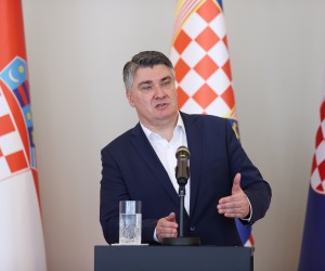 Zagreb, 23.06.2022 - Predsjednik Republike Hrvatske Zoran Milanoviæ odrao je konferenciju za medije. foto HINA/ Damir SENÈAR/ ik