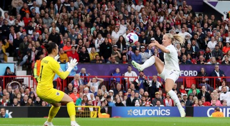 Pred 68.871 ljudi na Old Traffordu otvoren ženski Euro, Španjolke ostale bez najbolje na svijetu