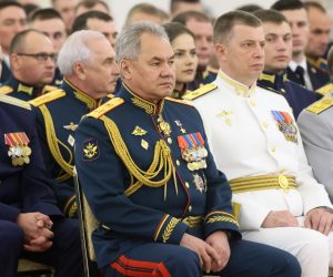 epa10025438 Russian Defence Minister Sergei Shoigu (C) attends a meeting of Russian President Vladimir Putin with graduates of the Russian military schools during a meeting at the Kremlin in Moscow, Russia, 21 June 2022.  EPA/MIKHAIL METZEL / KREMLIN POOL / SPUTNIK / MANDATORY CREDIT