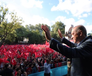epa10072802 A handout photo made available by Turkish President Press Office shows, Turkish President Recep Tayyip Erdogan greets supporters during a rally marking the 6th anniversary of the failed coup attempt, in Istanbul, Turkey, 15 July 2022. Turkey marks the sixth anniversary of the failed coup attempt which led to some 50 thousand workers being dismissed, some eight thousand people arrested, and scores of news outlets shut down by the government. Turkish military factions on 15 July 2016 attempted a coup for which Turkish President Recep Tayyip Erdogan blamed US-based Turkish cleric Fethullah Gulen and his movement to allegedly have masterminded the attempt.  EPA/TURKISH PRESIDNET PRESS OFFICE HANDOUT  HANDOUT EDITORIAL USE ONLY/NO SALES