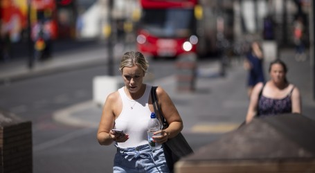 Britanija najtoplija u povijesti, zbog 40 stupnjeva proglasila izvanredno stanje