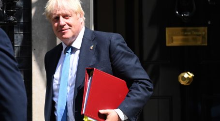 Britanski premijer Boris Johnson održao zadnji ‘aktualac’ pa poručio: “Hasta la vista, baby”