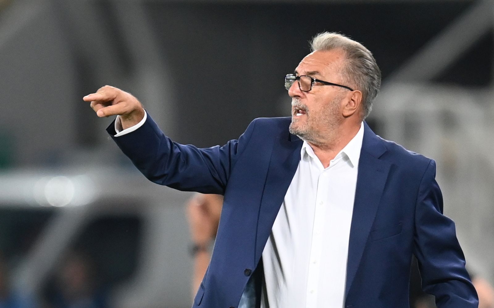 epa10092878 The coach of Dinamo Zagreb, Ante Cacic reacts during the UEFA Champions League second qualifying round, second leg match between Shkupi and Dinamo Zagreb in Skopje, Republic of North Macedonia, 26 July 2022.  EPA/GEORGI LICOVSKI
