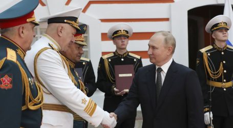 Putin najavio: “Naša mornarica će uskoro dobiti zastrašujuće hipersonične projektile”