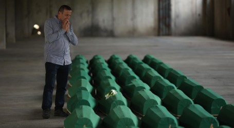 Američki veleposlanik u BiH: Prihvatite činjenice o Srebrenici, poštujte žrtve
