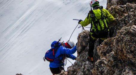 Locirano osam planinara nestalih nakon urušavanja ledenjaka
