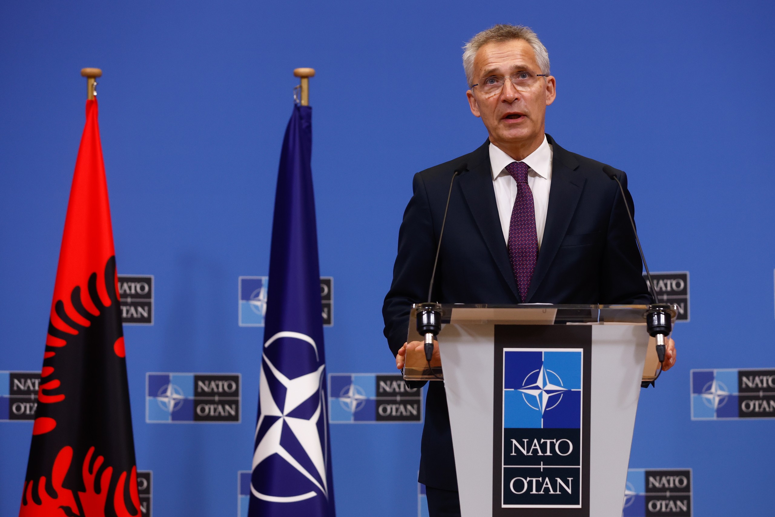 epa10068477 NATO Secretary General Jens Stoltenberg attends a joint press conference with Albanian Prime Minister Rama after their meeting at NATO headquarters in Brussels, Belgium, 13 July 2022.  EPA/STEPHANIE LECOCQ