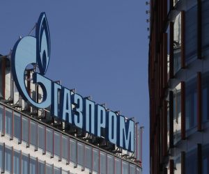 epa10083540 A Gazprom office in St. Petersburg, Russia, 21 July 2022. Gas deliveries through Russia-Germany pipeline Nord Stream 1 resumed on 21 July following a scheduled 10-days maintenance pause.  EPA/ANATOLY MALTSEV