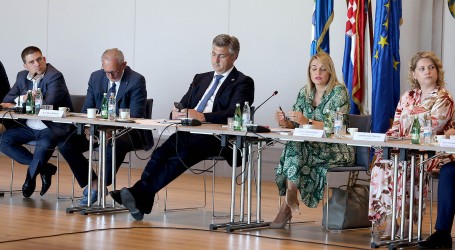 Plenković: Uspješna sezona širi fiskalni prostor za jesenske intervencije