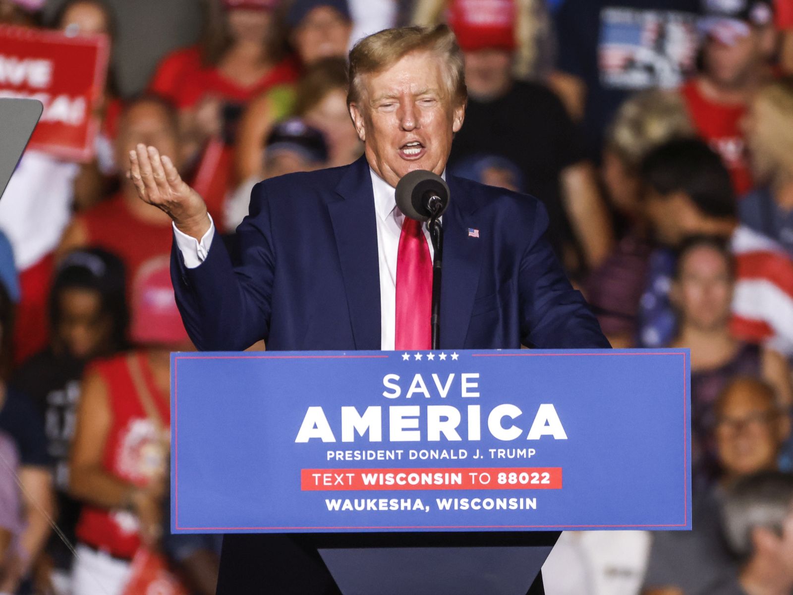 epa10108235 Former US President Donald J. Trump speaks at a Save America Rally in Waukesha, Wisconsin, USA, 05 August 2022. Trump was campaigning for Wisconsin Republican gubernatorial Tim Michaels, US Senator Ron Johnson and US House candidate Derrick Van Orden. Voters go the polls to vote in the primary election on 09 August.  EPA/TANNEN MAURY