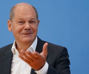 epa10115315 German Chancellor Olaf Scholz gestures during the beginning of a press conference at the Federal Press Conference (Bundespressekonferenz) in Berlin, Germany, 11 August 2022. The traditional media briefing, about current topics in domestic and foreign policy, usually takes place during summer time.  EPA/CLEMENS BILAN
