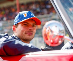 epa10143187 Dutch Formula One driver Max Verstappen of Red Bull Racing reacts during the driver parade ahead of the Formula One Grand Prix of Belgium at the Spa-Francorchamps race track in Stavelot, Belgium, 28 August 2022.  EPA/STEPHANIE LECOCQ