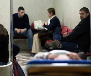 27.12.2010., Zagreb - Zbog poledice na ulicama mnogi gradjani su se ozlijedili te potrazili pomoc u Klinici za traumatologiju.rPhoto: Zeljko Hladika/PIXSELL