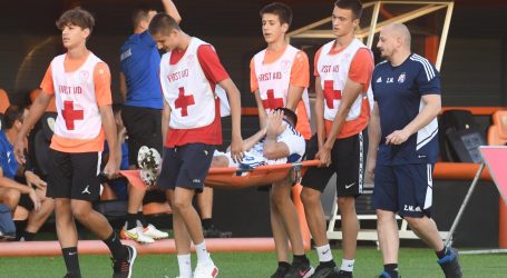 Dinamovu pobjedu zasjenila teška ozljeda Boška Šutala. Čeka ga duga pauza