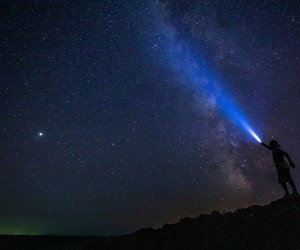 11.08.2021., Pula - Nebo snimljeno u okolici Pule (Liznjan - Marlera). Perzeidi su meteorski roj kojemu je radijant u zvijezdu Perzeju, a zapaza se od 25. srpnja do 20. kolovoza, s najvecom ucestaloscu 12. kolovoza kad se moze pojaviti i 80 meteora na sat. Ti se meteori gibaju srednjom geocentricnom brzinom od 60 km/s. Potjece s putanje kometa Swift-Tuttle, a kod nas se spominje ime Suze Sv. Lovre. 
Photo: Srecko Niketic/PIXSELL