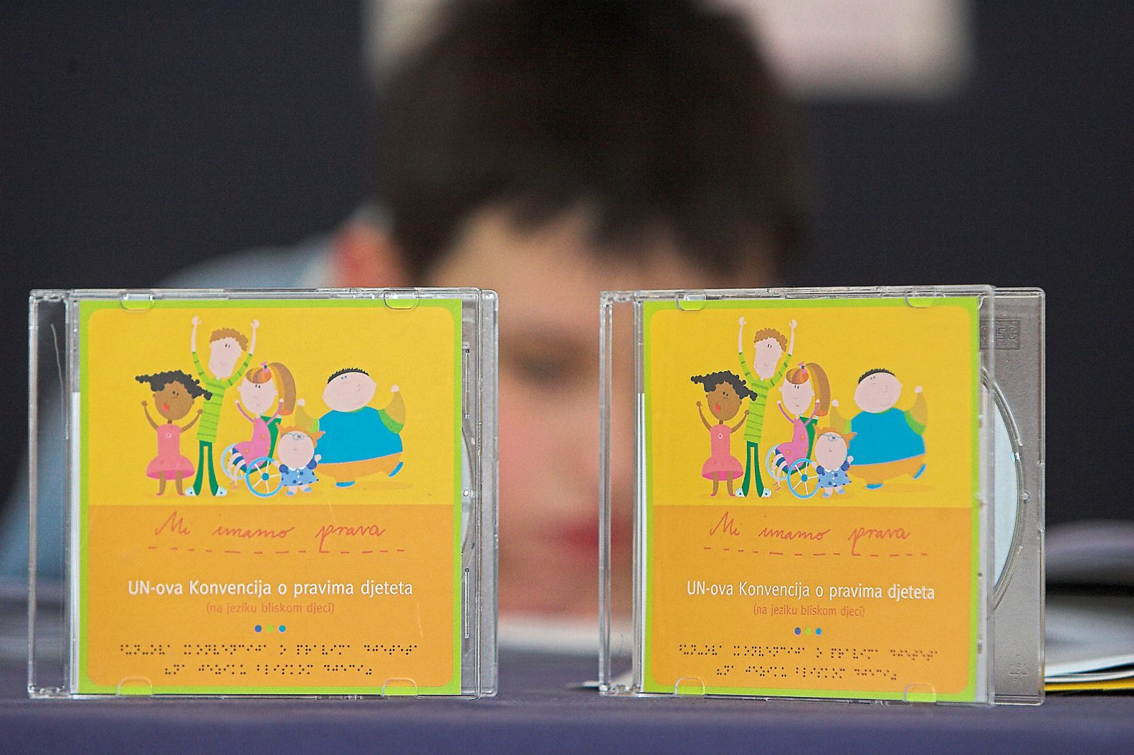 Zagreb, 12.06.2006 - Predstavljanje izdanja UN-ove Konvencije o pravima djeteta na Braillovom pismu za slijepe i slabovidne.
foto FaH/ Lana SLIVAR DOMINIÆ