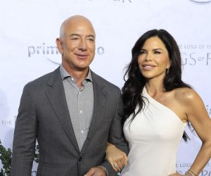 epa10123977 Jeff Bezos (L) and Lauren Sanchez pose at the Los Angeles premiere of the Amazon Prime Video 'The Lord of The Rings: The Rings of Power' at The Culver Studios in Culver City, Los Angeles County, California, USA, 15 August 2022 (issued 16 August 2022). The series will be released via the internet worldwide on 02 September 2022.  EPA/NINA PROMMER