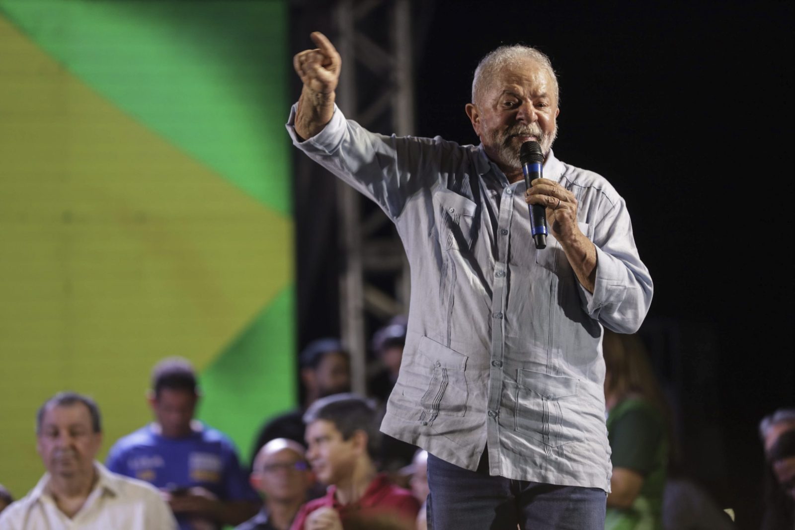 epa10151395 Former Brazilian president and presidential candidate Luiz Inacio Lula da Silva speaks during a campaign event, in Manaus, Amazonas state, Brazil, 31 August 2022.  EPA/Bruno Zanardo
