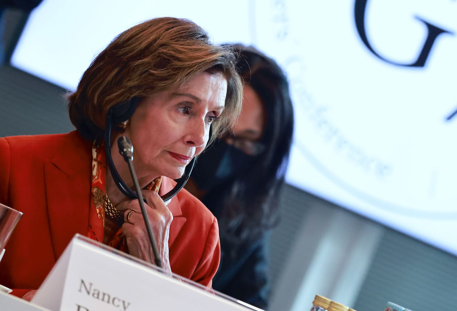 epaselect epa10187559 US Speaker of the House Nancy Pelosi attends the G7 Speakers' Meeting at the Reichstag building in Berlin, Germany, 16 September 2022. The meeting aims to exchange knowledge, experience and opinions about parliamentary issues.  EPA/HANNIBAL HANSCHKE