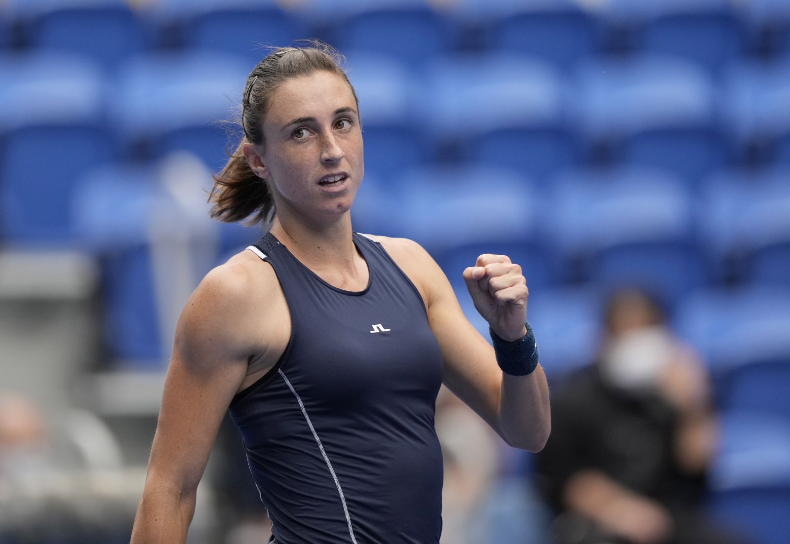 epa10198376 Petra Martic of Croatia reacts after scoring a point against Karolina Pliskova of the Czech Republic (not pictured) during their second round match at the Pan Pacific Open tennis tournament in Tokyo, Japan, 22 September 2022.  EPA/FRANCK ROBICHON
