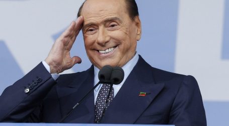 Berlusconi tvrdi: “Putina su gurnuli da izmisli ovu specijalnu operaciju”