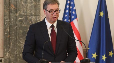 Vučić poručio da Srbija neće i ne može priznati referendumske odluke proruskih regija u Ukrajini