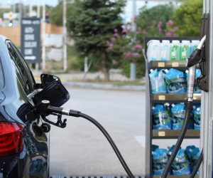 09.08.2022., Sibenik - Od ponoci nize cijene goriva na benzinskim postajama sirom Hrvatske. Photo: Dusko Jaramaz/PIXSELL