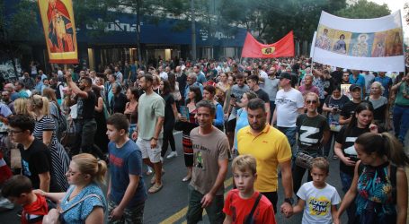 U Srbiji protivnici Europridea marširali, dok njegovim pristalicama MUP zabranjuje šetnju