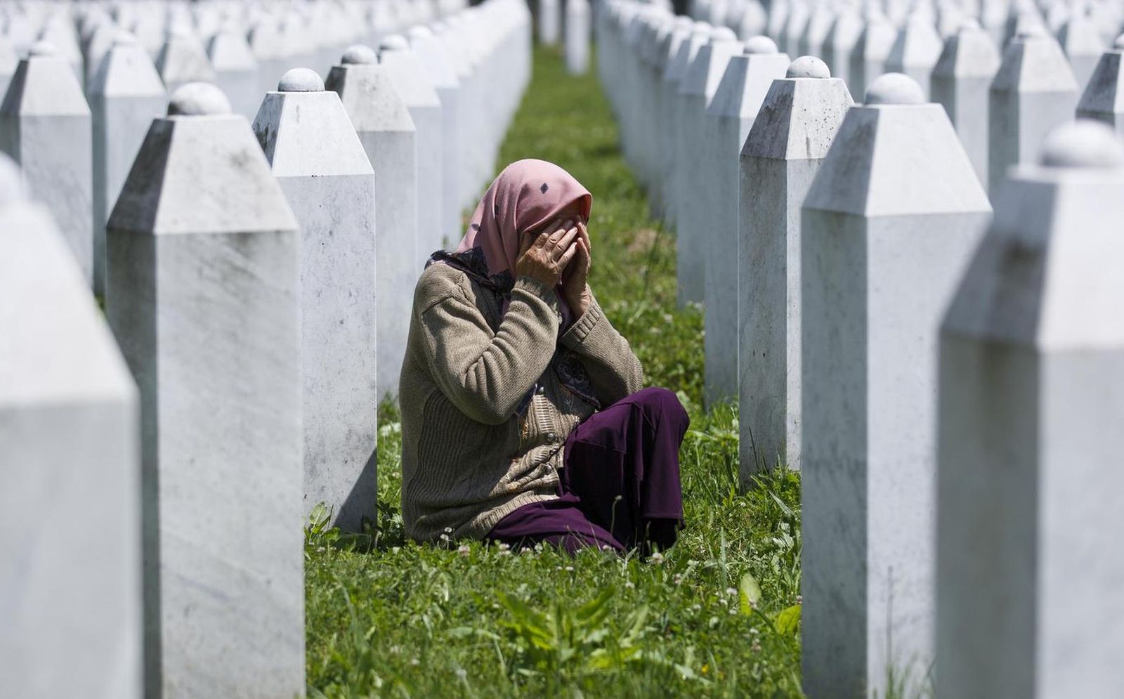 08.06.2021., Potocari, Bosna i Hercegovina - Uoci presude Ratku Mladicu u Potocarima okupile su se Majke Srebrenice gdje ce i pratiti presudu. Prvostupanjskom presudom Mladic je proglasen krivim za deset od 11 tocaka optuznice Tuzilastva u Hagu. Sudjenje pocinje u 15 sati. Muneveri Gabeljic u genocidu su ubijeni dva sina i suprug, nada se da ce Mladic ostati do kraja zivota u zatvoru.  Photo: Armin Durgut/PIXSELL