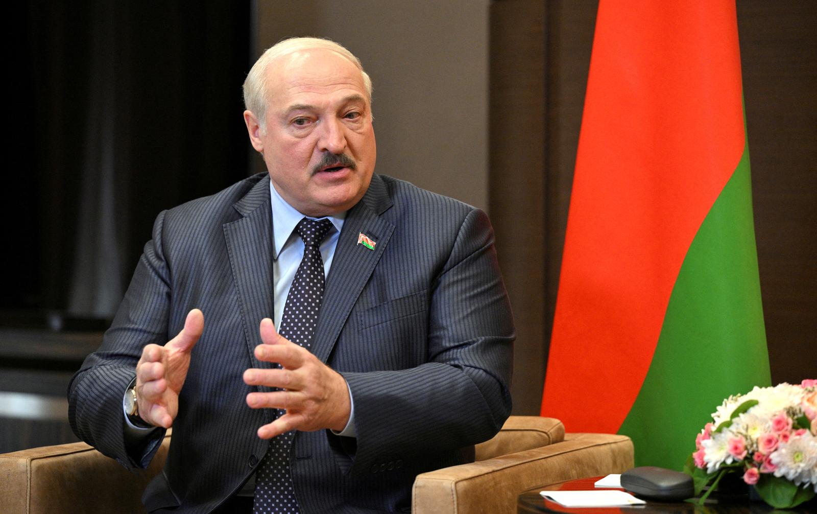 FILE PHOTO: Belarusian President Alexander Lukashenko attends a meeting with Russian President Vladimir Putin in Sochi, Russia May 23, 2022. Sputnik/Ramil Sitdikov/Kremlin via REUTERS ATTENTION EDITORS - THIS IMAGE WAS PROVIDED BY A THIRD PARTY./File Photo Photo: SPUTNIK/REUTERS