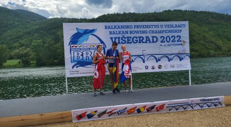 Na balkanskom prvenstvu veslača juniora u Višegradu (BiH), Tucić i Trbuhović  brončani u samcu, a Varat i Kontrec u dublu