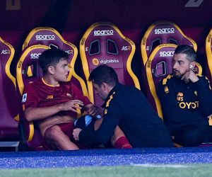 Paulo Dybala of AS Roma leaves the pitch injured after he scored second goal during the Serie A match between Roma and Lecce at Stadio Olimpico, Rome, Italy on 9 October 2022. PUBLICATIONxNOTxINxUK Copyright: xGiuseppexMaffiax 33710181