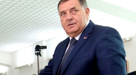 Milorad Dodik i Jelena Trivić oboje proglasili pobjedu na izborima za predsjednika RS-a