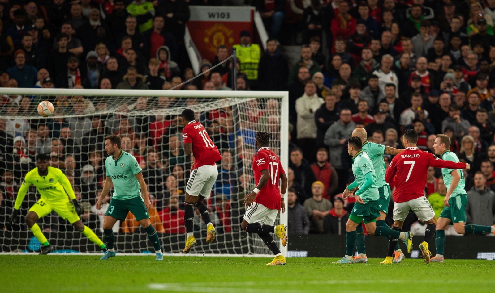 epa10241945 Manchester United's Cristiano Ronaldo (2-R) takes a shot on goal during the UEFA Europa League  group stage soccer match between Manchester United and Omonia Nicosia at Old Trafford in Manchester, Britain, 13 October 2022.  EPA/PETER POWELL .