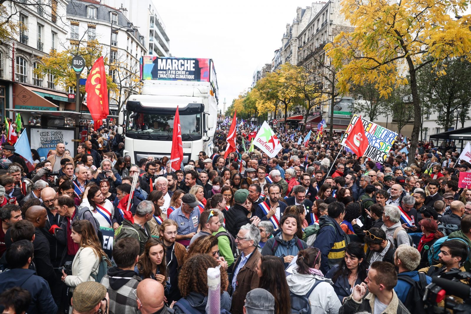 epa10247454 Protesters participate in a rally against rising prices in France, in Paris, France, 16 October 2022. La France Insoumise (LFI), French Socialist Party (PS), Europe-Ecologie Les Verts (EELV) and several trade unions including the General Confederation of Labor (CGT) called for a rally against the high cost of living and climate inaction on 16 October, and for a day of strike and interprofessional demonstrations on 18 October for a salary increase in France.  EPA/MOHAMMED BADRA