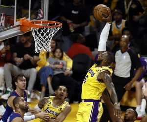 epa10256196 Los Angeles Lakers forward LeBron James scores during the third quarter of the NBA game between the Los Angeles Lakers and the Los Angeles Clippers at Crypto.com Arena, in Los Angeles, California, 20 October 2022.  EPA/ETIENNE LAURENT  SHUTTERSTOCK OUT
