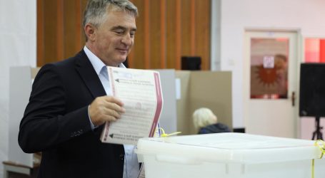 Komšić zatražio od Ustavnog suda BiH preispitivanje Schmidtove odluke izmjene izbornog zakona