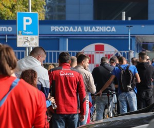08.10.2022., Zagreb - Prodaja ulaznica za Dinamo - Salzburg na ticket pointu stadiona Dinamo.  Photo: Tomislav Miletic/PIXSELL