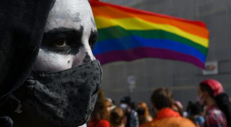 Rusija želi zabraniti ‘LGBT propagandu’ za sve dobne skupine