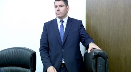 Grmoja optužio Plenkovića za veleizdaju; Mayer: Ćorić je rekao da Sisak treba ugasiti zbog Schengena