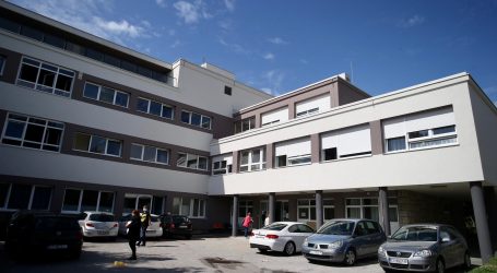 Zbog “kroničnog nedostatka”: Splitski KBC zabranio sestrama, tehničarima i primaljama sporazumne otkaze